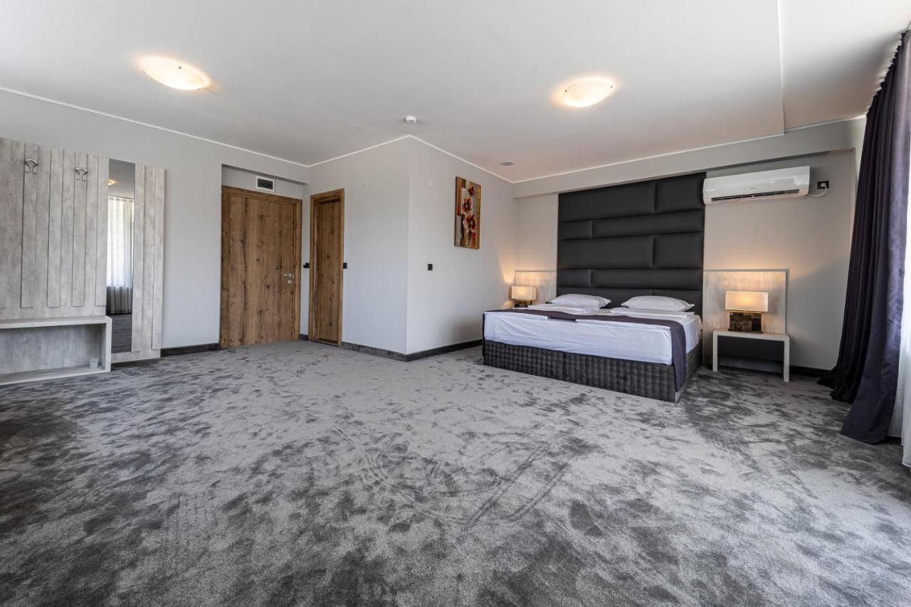 Hotel Caesar 2 Кърджали Екстериор снимка