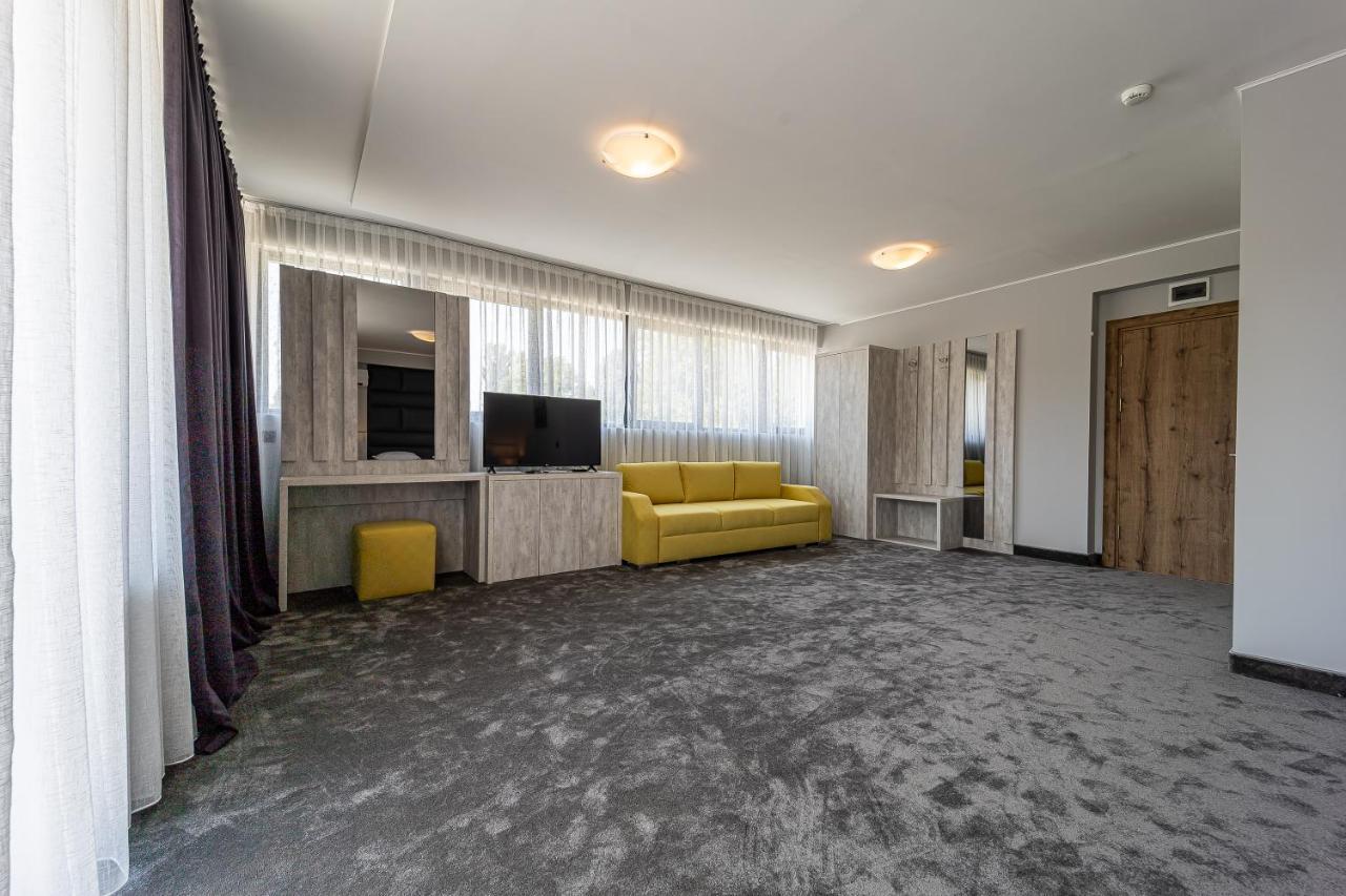 Hotel Caesar 2 Кърджали Екстериор снимка